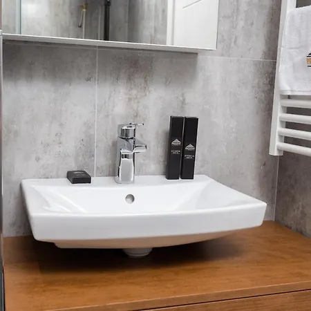 President 5 * Belgrade